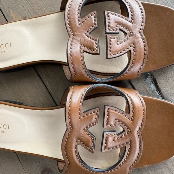 Gucci Tan Leather Logo Slide Sandals - Picture 4 of 6
